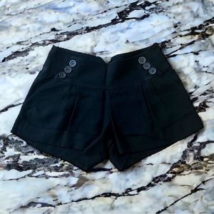 Linen black shorts